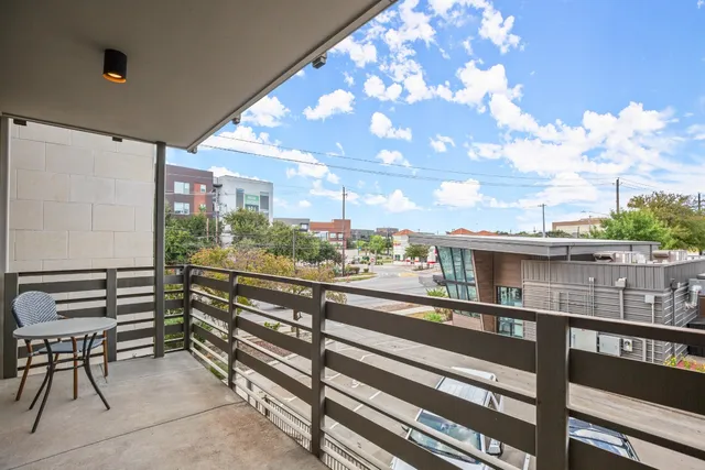$369,900 | 3600 South Lamar Boulevard, Unit 214, Austin, TX 78704