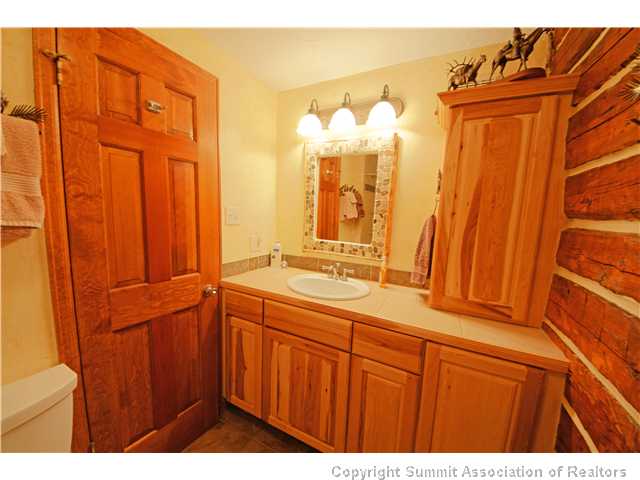 392 Alpine Road Dillon, CO 80435 - Photo 13 of 25 Master Bath/Spa.