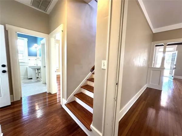 $2,695 | 120 South Thornton Avenue, Orlando, FL 32801