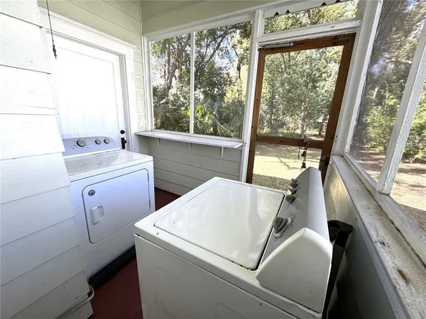 $2,695 | 120 South Thornton Avenue, Orlando, FL 32801