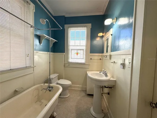 $2,695 | 120 South Thornton Avenue, Orlando, FL 32801