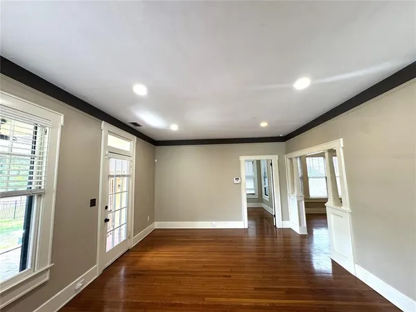 $2,695 | 120 South Thornton Avenue, Orlando, FL 32801