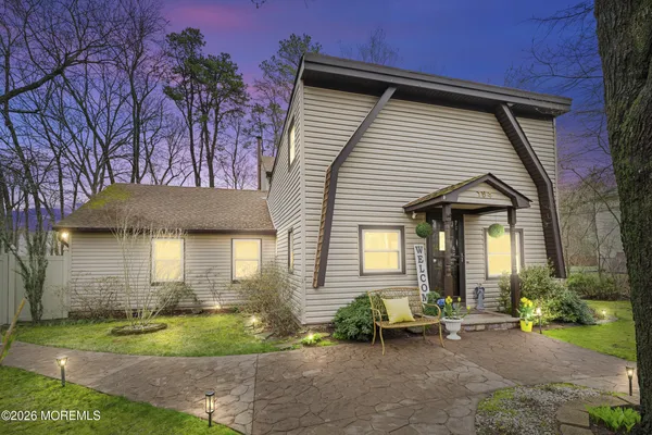 $675,000 | 164 West 3rd Street, Howell, NJ 07731