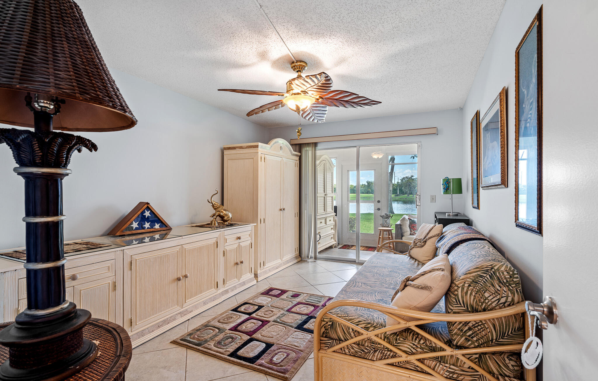 1017 Hythe A Boca Raton, FL 33434 - Photo 11 of 16 DSC01761