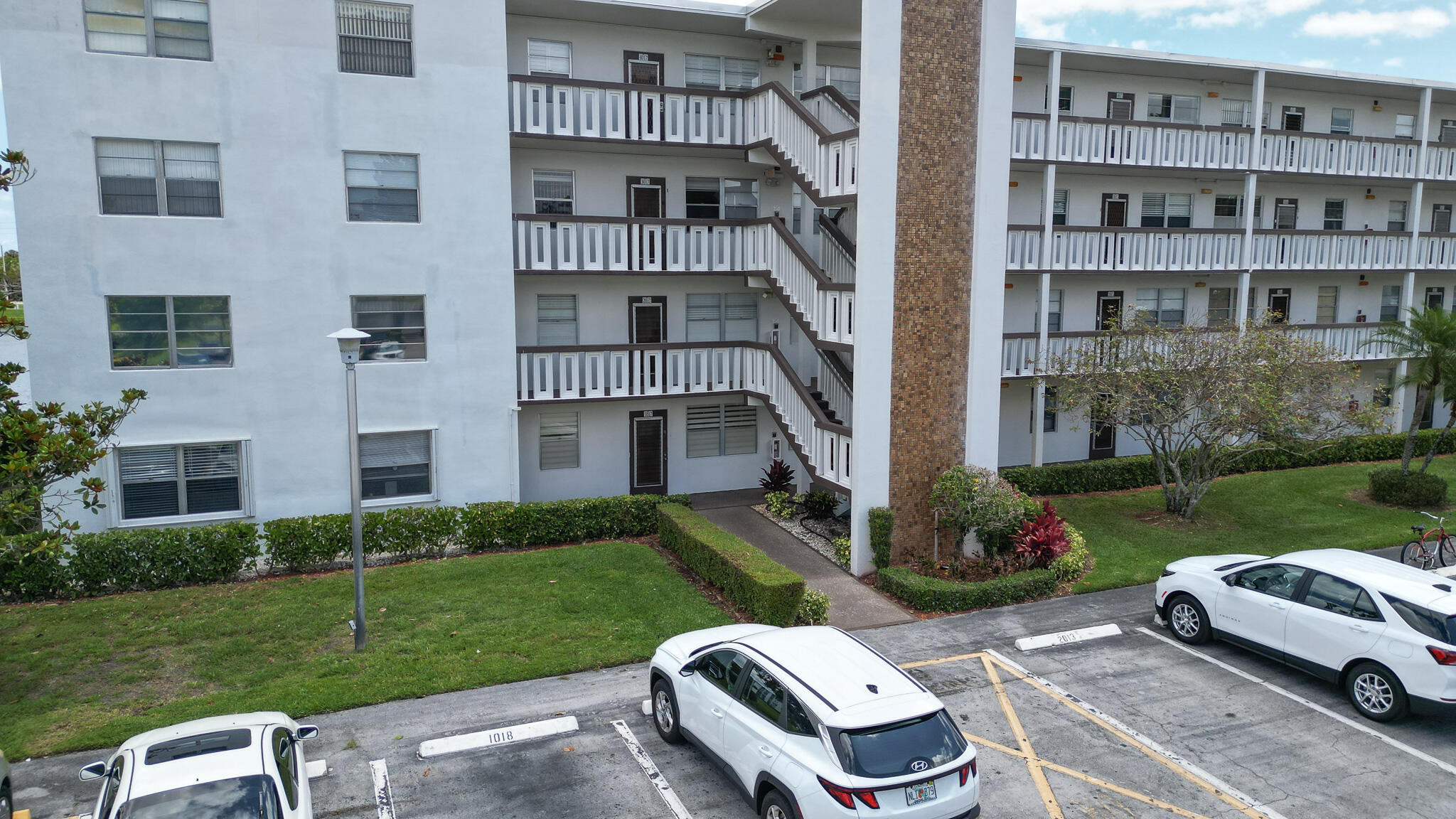 1017 Hythe A Boca Raton, FL 33434 - Photo 14 of 16 DJI_0769
