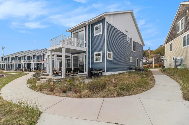 $393,000 | 149 Joslin Cove Drive, Manistee, MI 49660