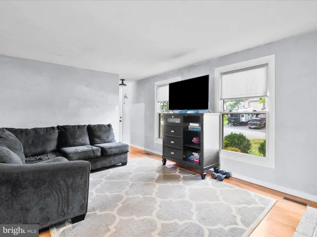 $429,900 | 7109 Emerald Court, Middletown, MD 21769