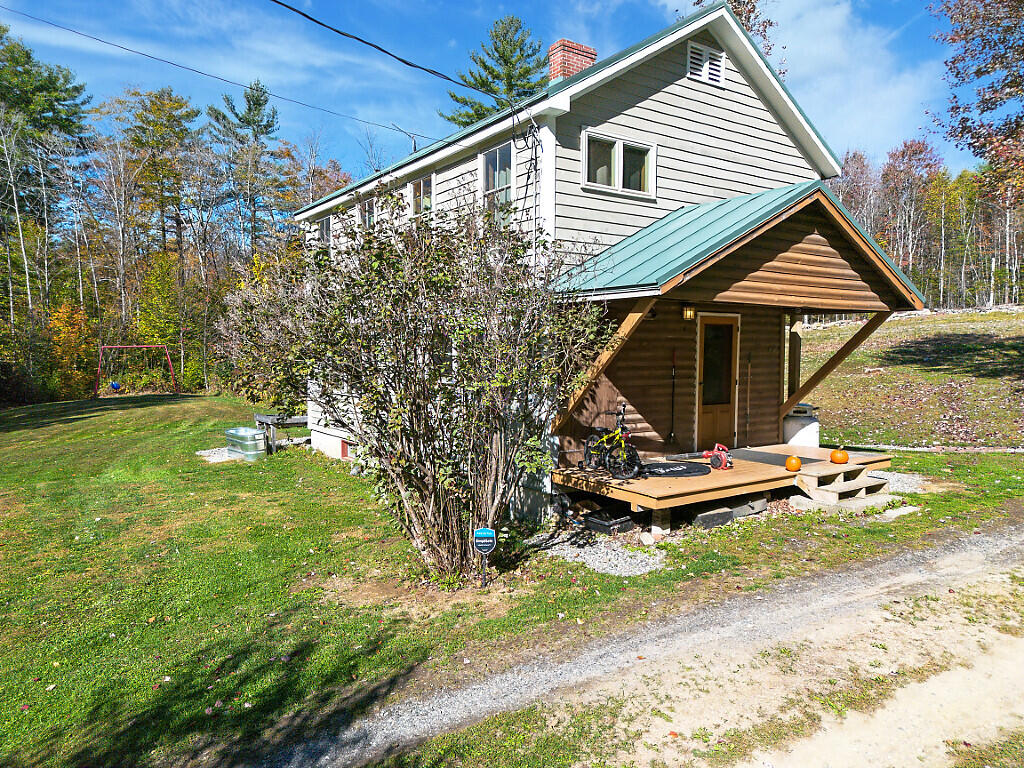 331 Beans Corner Road New Sharon, ME 04955 - Photo 8 of 48 Entrance331Beans