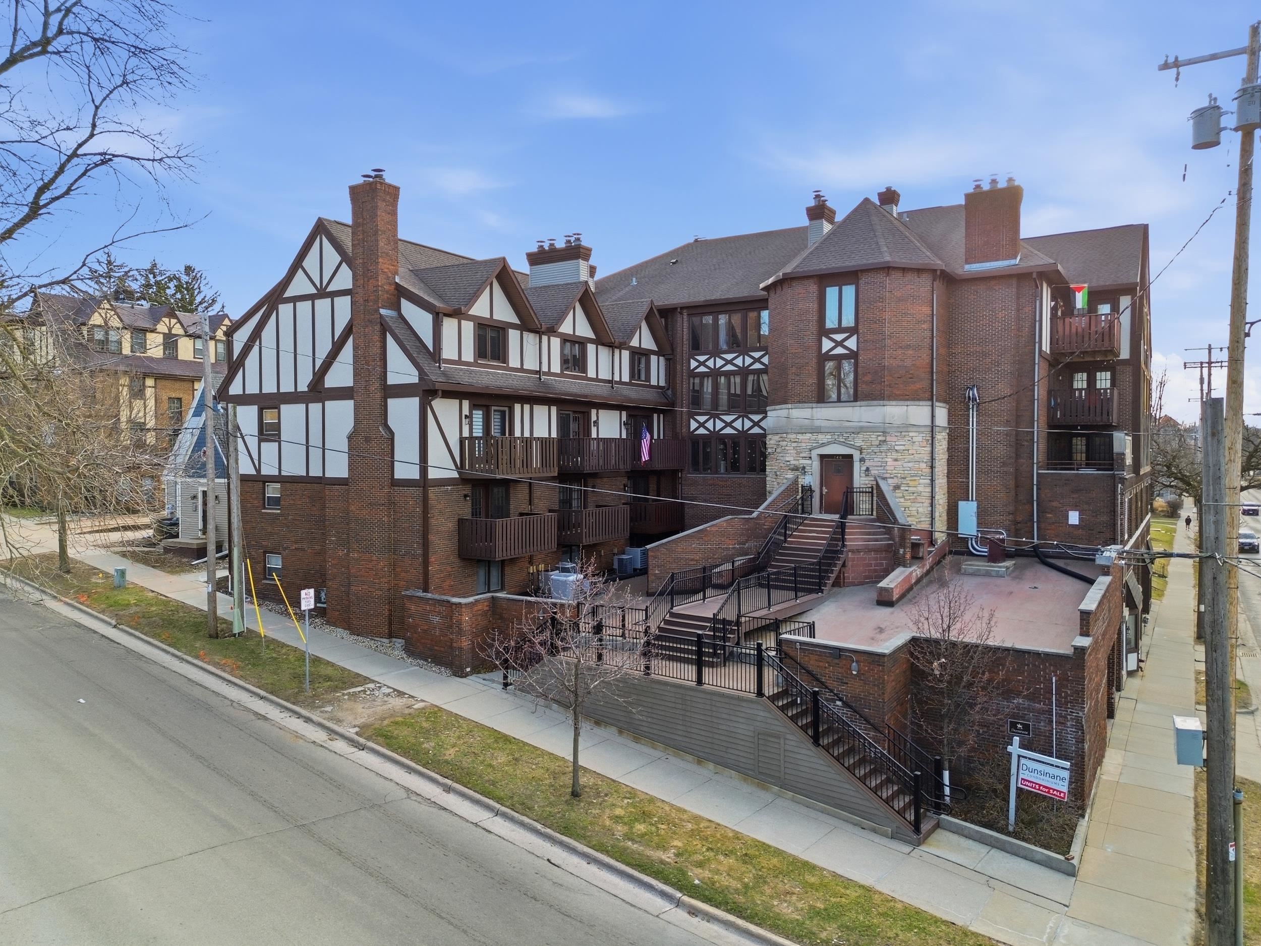 340 North Allen Street, Unit 9 Madison, WI 53726 - Photo 1 of 40