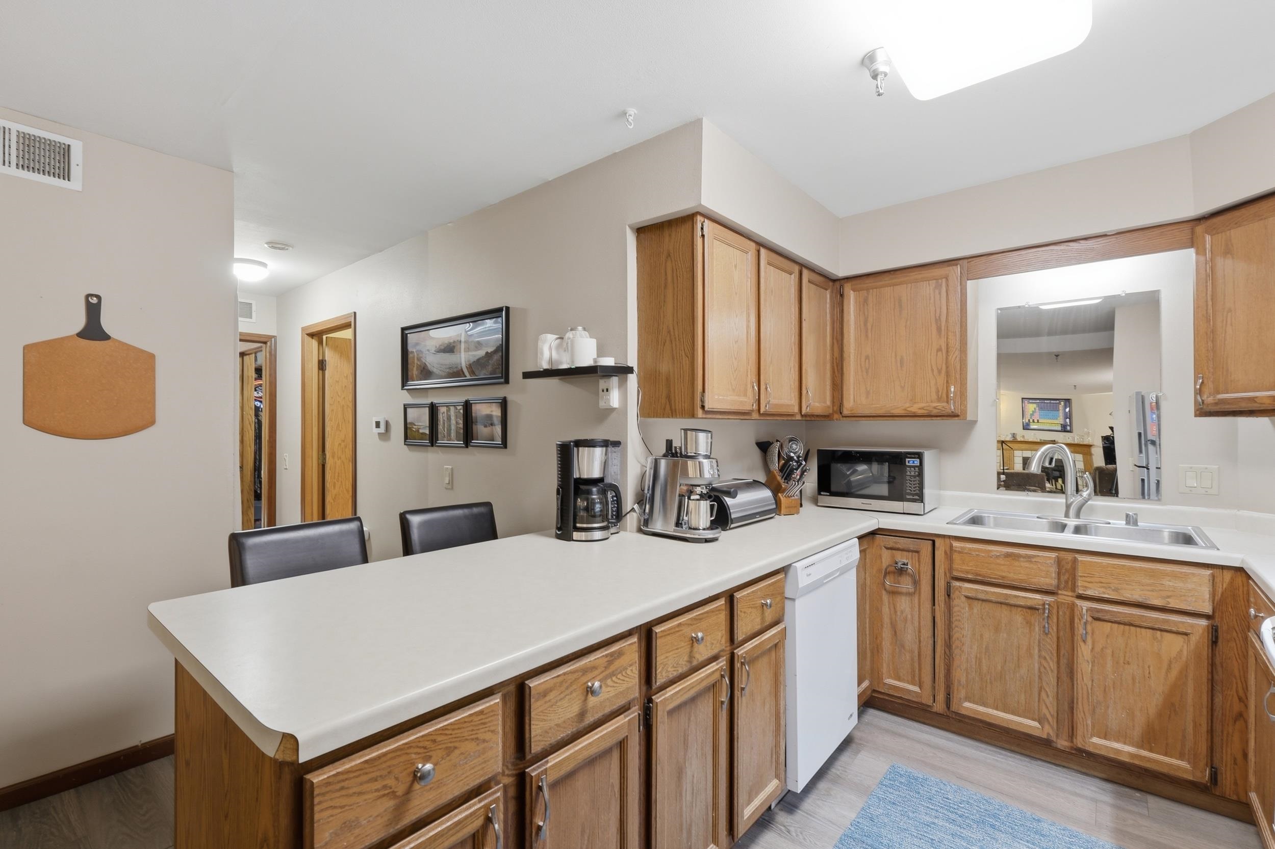 340 North Allen Street, Unit 9 Madison, WI 53726 - Photo 11 of 40