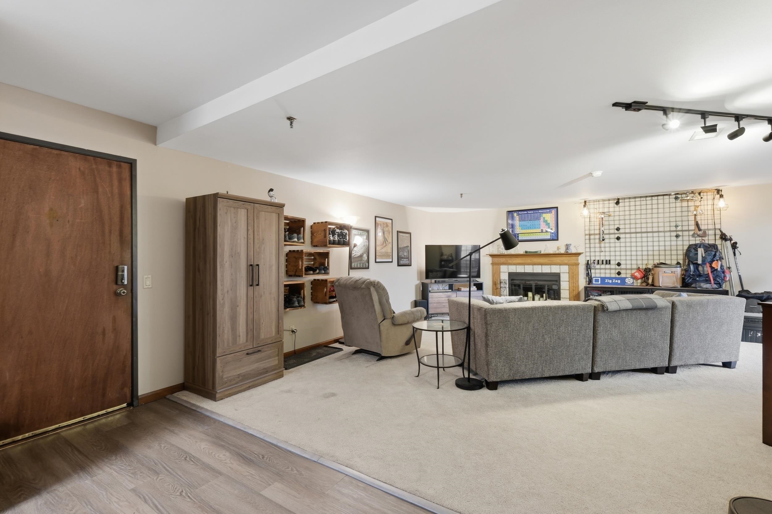 340 North Allen Street, Unit 9 Madison, WI 53726 - Photo 5 of 40