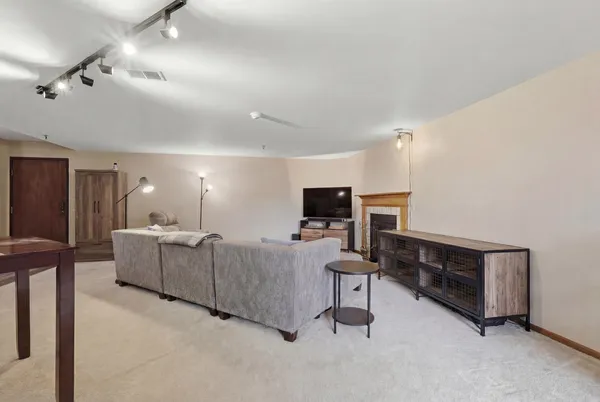 $305,000 | 340 North Allen Street, Unit 9, Madison, WI 53726