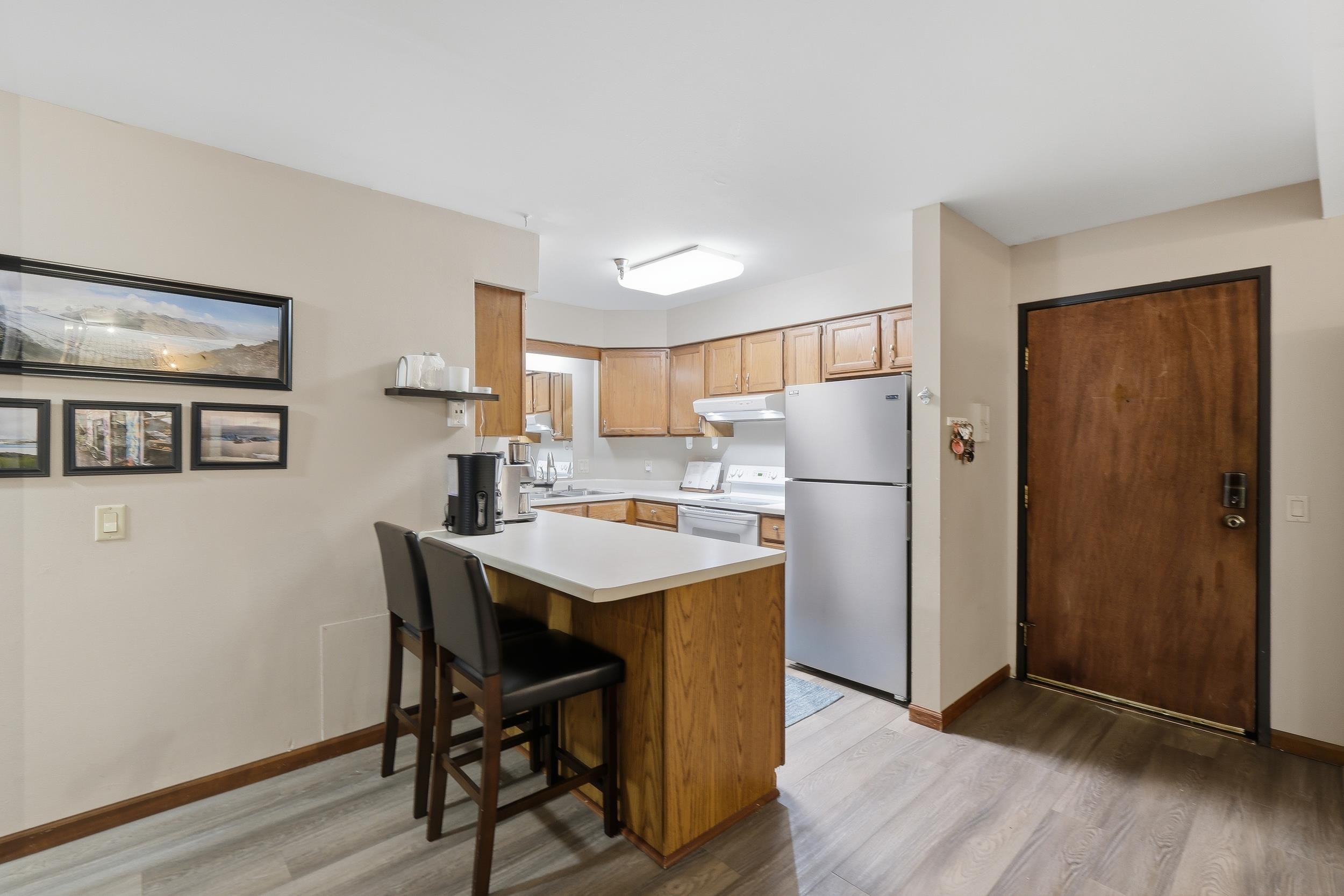 340 North Allen Street, Unit 9 Madison, WI 53726 - Photo 8 of 40