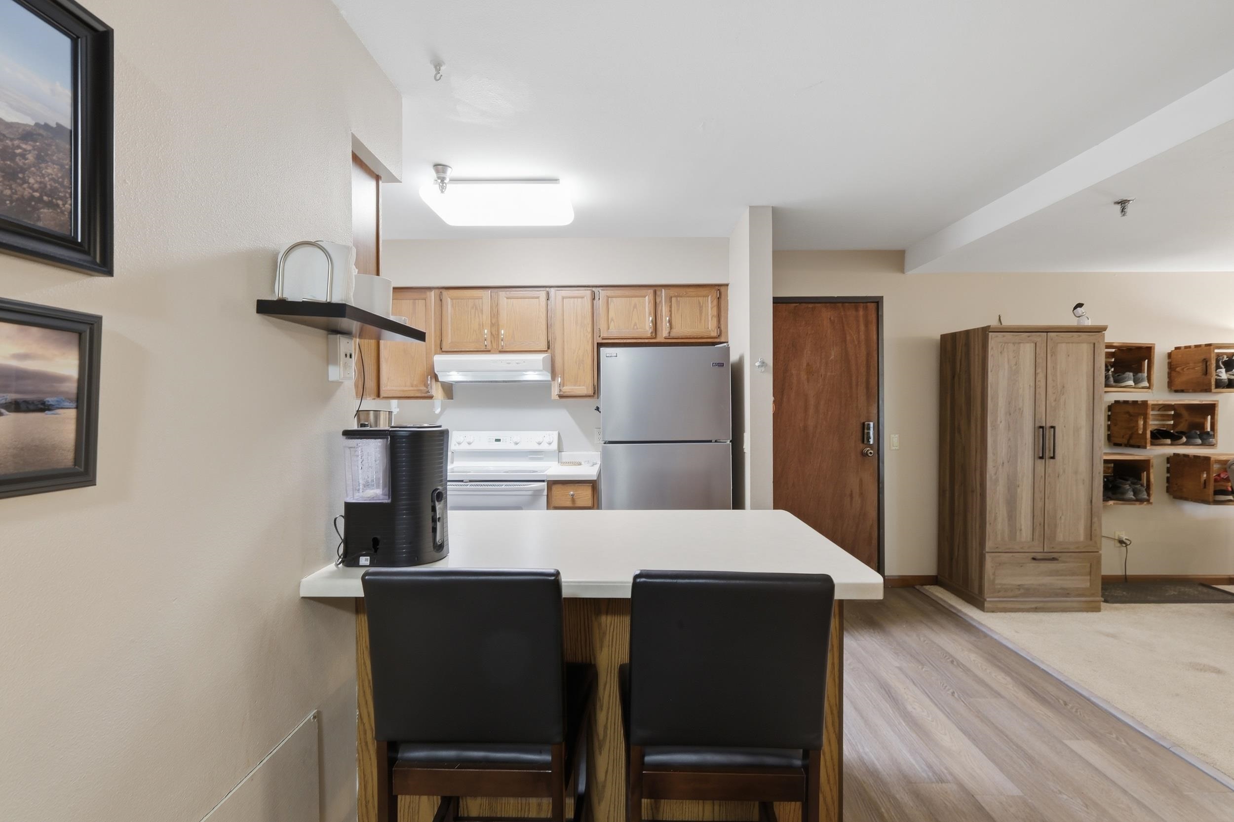 340 North Allen Street, Unit 9 Madison, WI 53726 - Photo 9 of 40