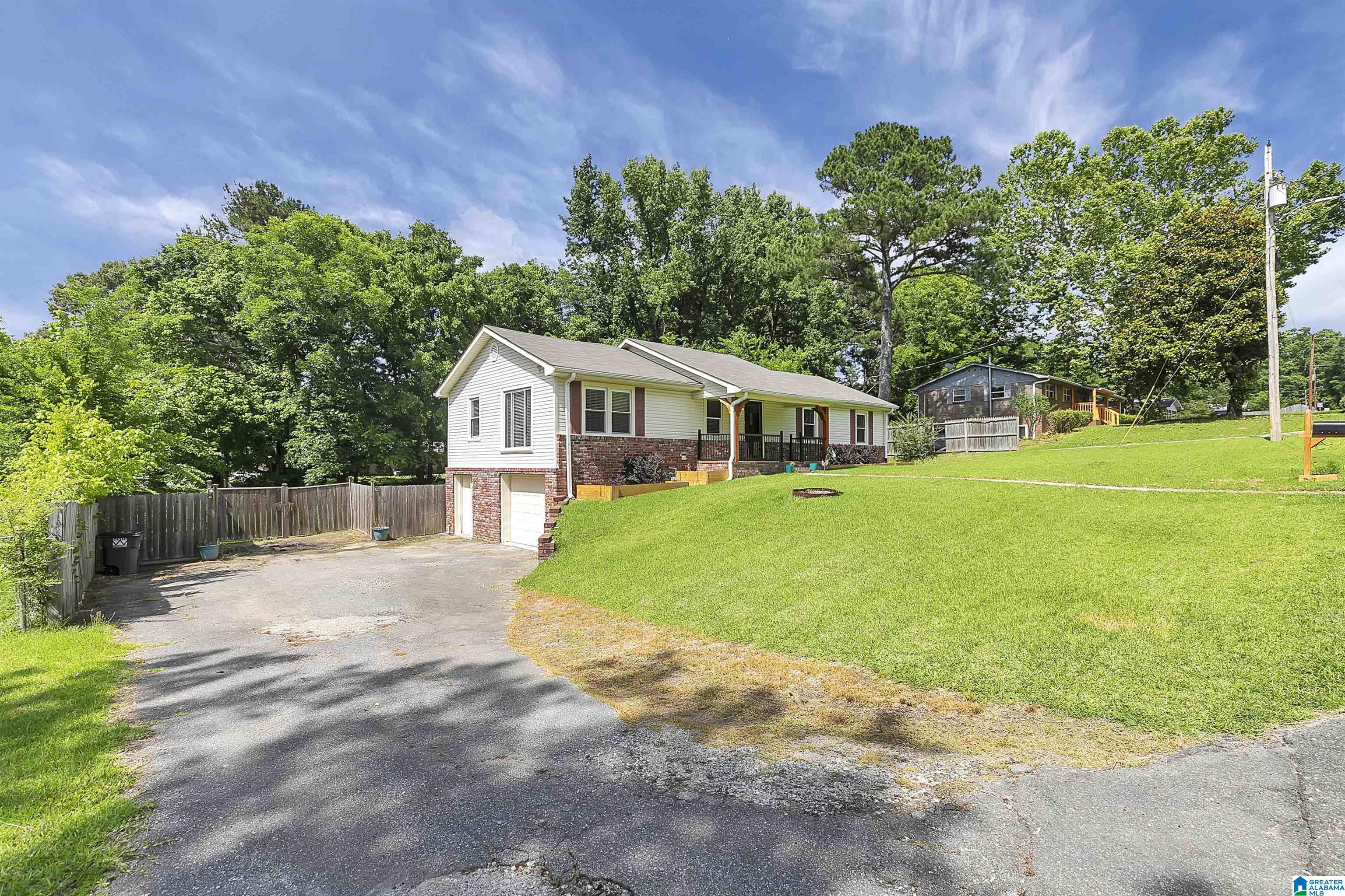 220 Garrison Road Gardendale, AL 35071 - Photo 3 of 27