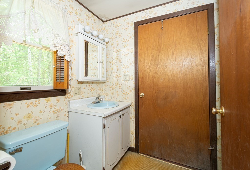 410 Bechan Road Oakham, MA 01068 - Photo 15 of 29