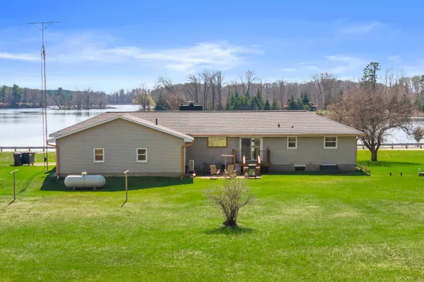 $525,000 | 114 County Rd Z, Nekoosa, WI 54457