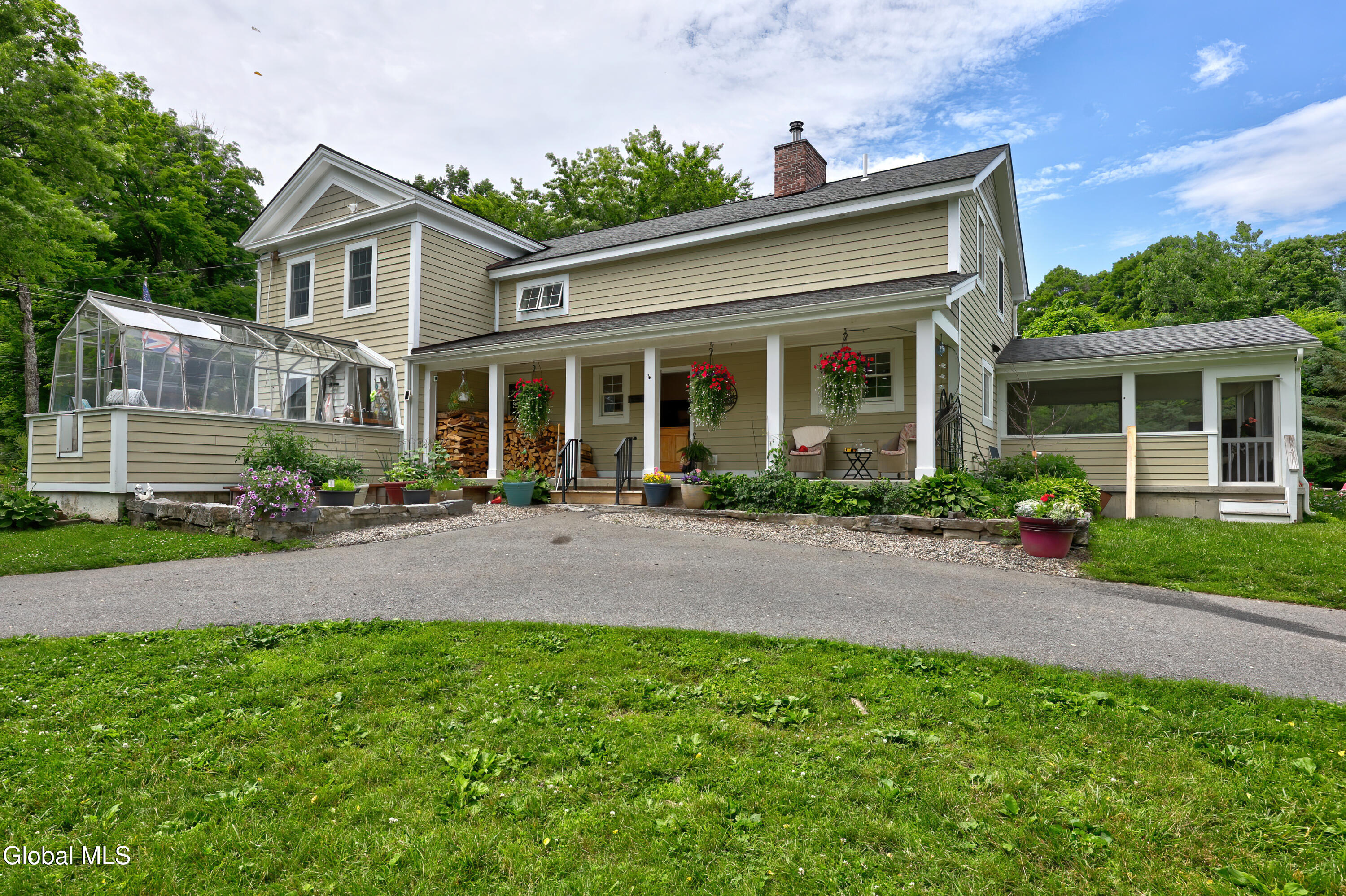 828 County Line Road Queensbury, NY 12804 - Photo 5 of 77 1 (5)