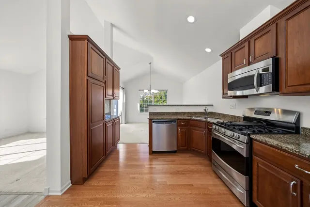 $340,000 | 14121 John Humphrey Drive, Orland Park, IL 60462