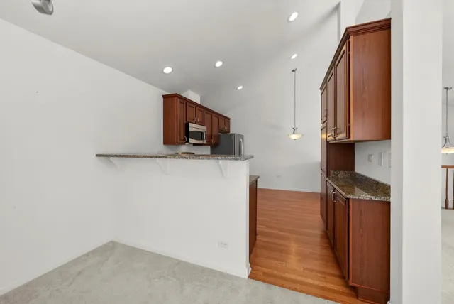 $340,000 | 14121 John Humphrey Drive, Orland Park, IL 60462