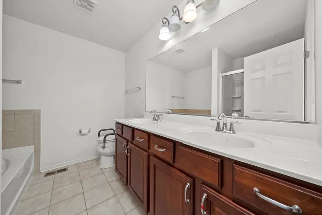 $340,000 | 14121 John Humphrey Drive, Orland Park, IL 60462