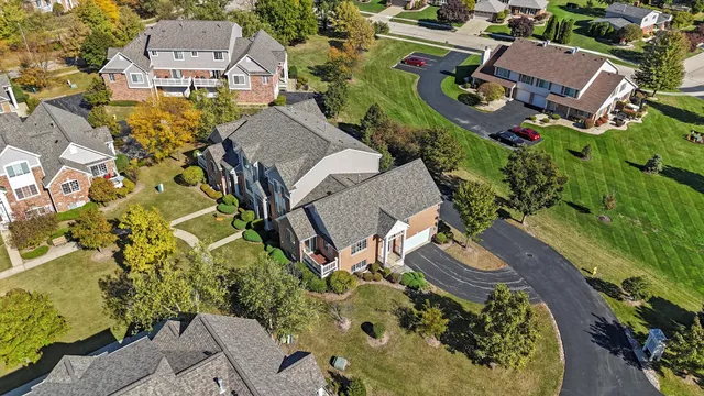 $340,000 | 14121 John Humphrey Drive, Orland Park, IL 60462