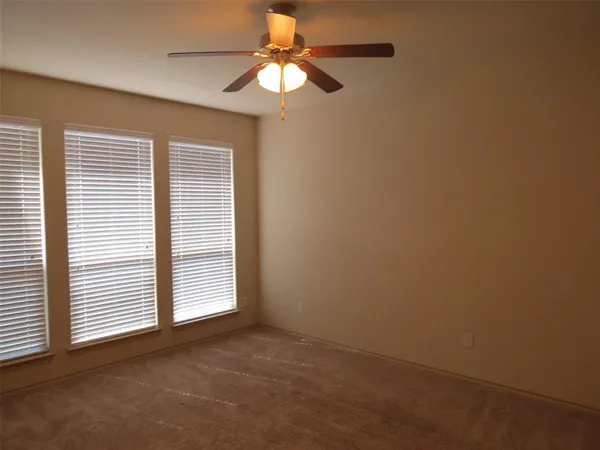 $2,250 | 11045 Erinmoor Trail, Fort Worth, TX 76052