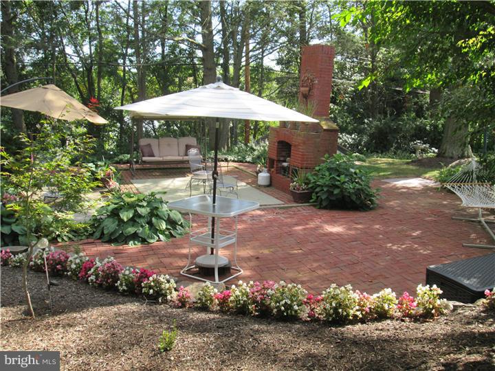553 Country Club Road Coatesville, PA 19320 - Photo 4 of 25 Patio