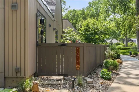 $350,000 | 10115 Lowell Avenue, Overland Park, KS 66212
