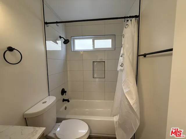 $2,850 | 11543 Venice Blvd., Unit 2, Los Angeles, CA 90066