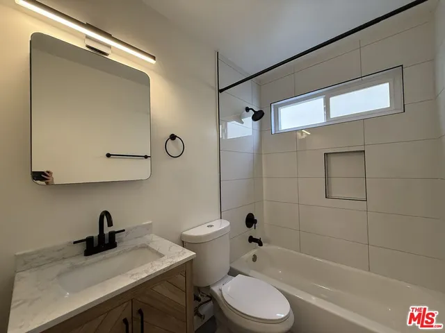 $2,850 | 11543 Venice Blvd., Unit 2, Los Angeles, CA 90066