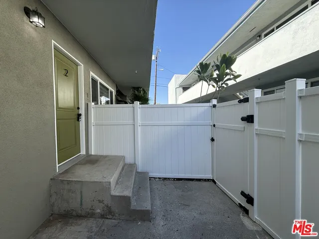 $2,850 | 11543 Venice Blvd., Unit 2, Los Angeles, CA 90066