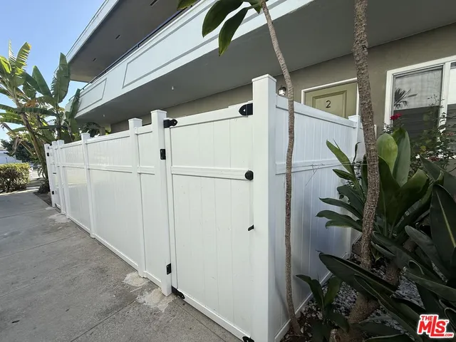 $2,850 | 11543 Venice Blvd., Unit 2, Los Angeles, CA 90066