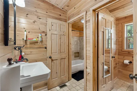 $3,795,000 | 4032 Ranch Road 3232, Johnson City, TX 78636