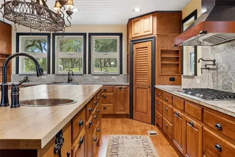 $3,795,000 | 4032 Ranch Road 3232, Johnson City, TX 78636