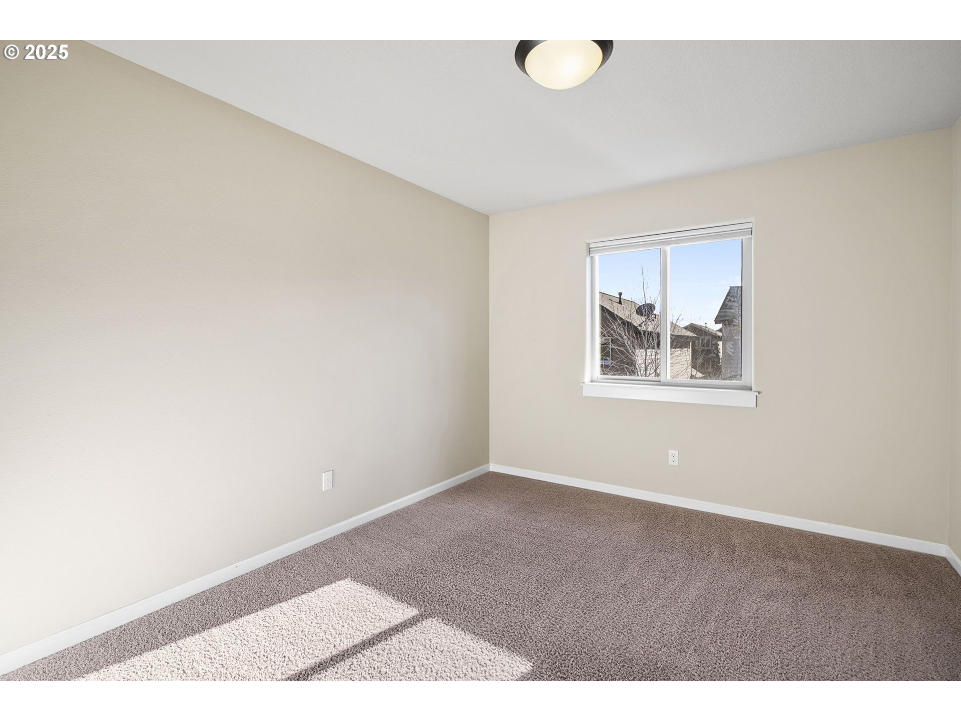 20745 Comet Lane Bend, OR 97701 - Photo 19 of 48