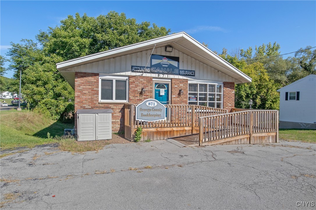 871 Oneida Street Fulton, NY 13069 - Photo 1 of 29