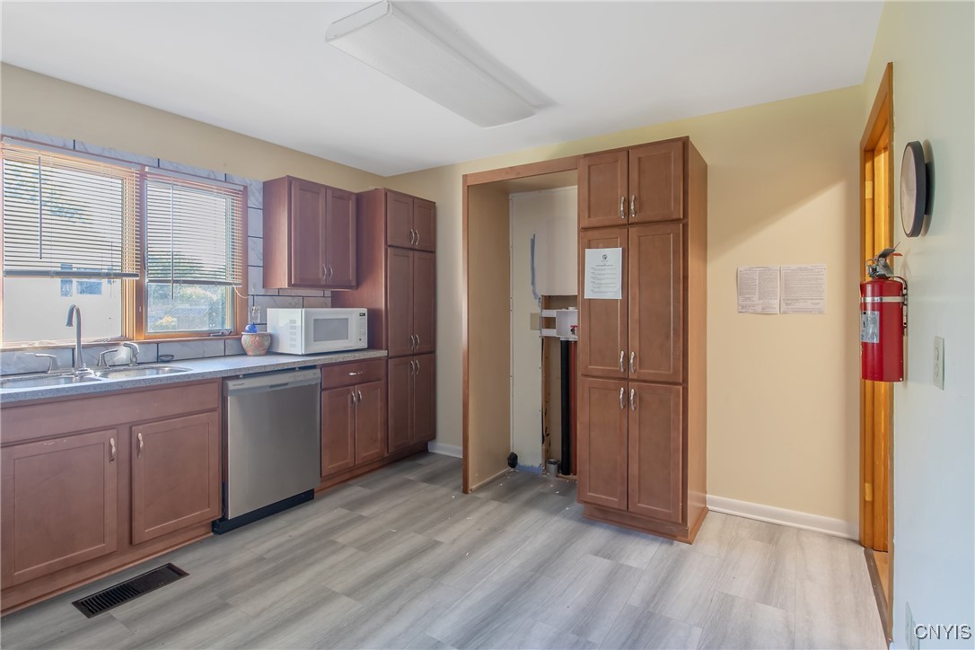 871 Oneida Street Fulton, NY 13069 - Photo 20 of 29