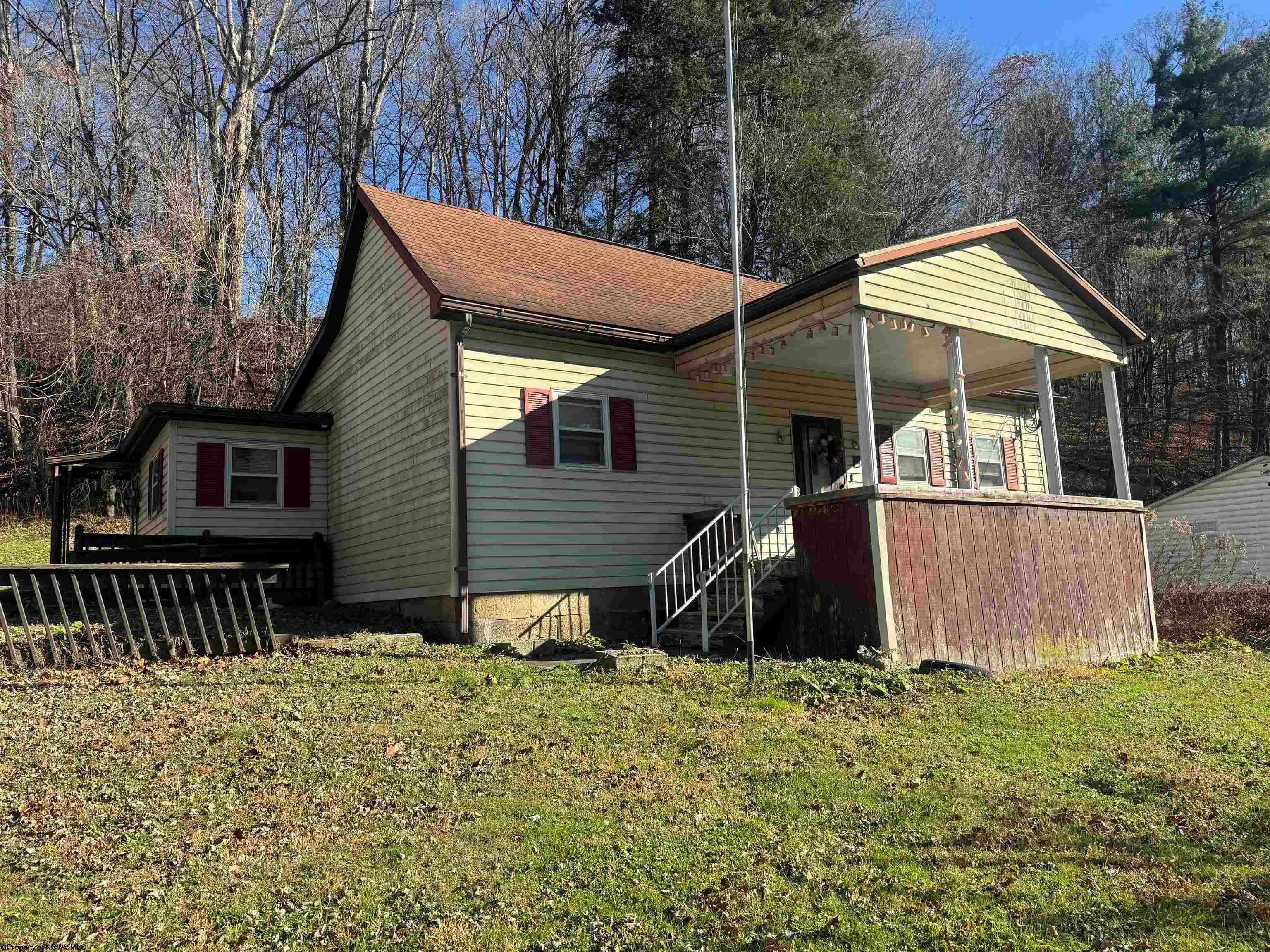 5961 Fairmont Road Rivesville, WV 26588 - Photo 1 of 23 Gallery Image 1