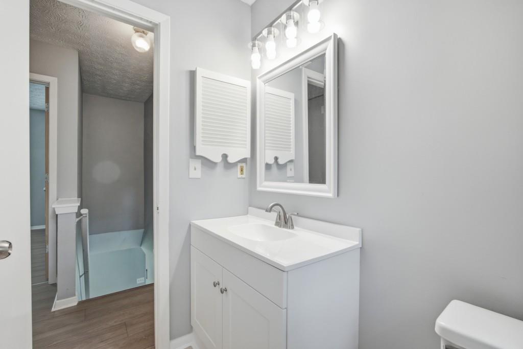 11240 Rotherick Drive Alpharetta, GA 30022 - Photo 8 of 26