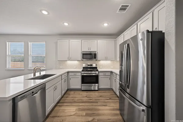 $2,495 | 10391 Obernai Path, Schertz, TX 78154