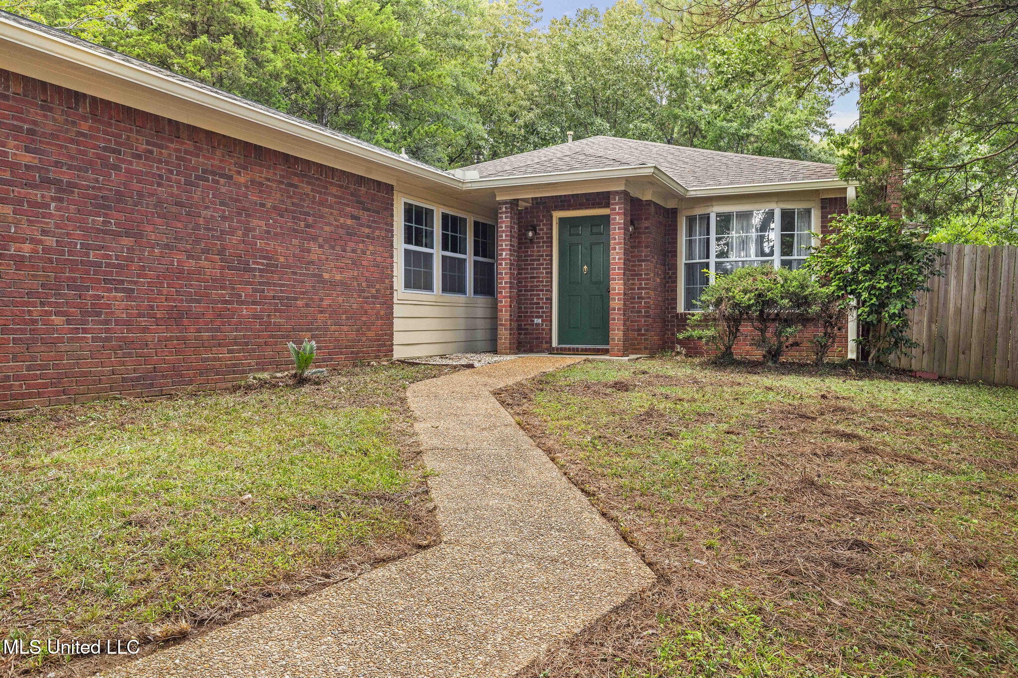 103 Burnt Leaf Way Clinton, MS 39056 - Photo 4 of 51 4-web-or-mls-103 Burnt Leaf-4