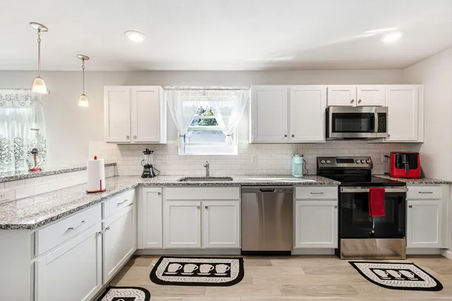 $339,900 | 7859 Sierra Drive, Belding, MI 48809