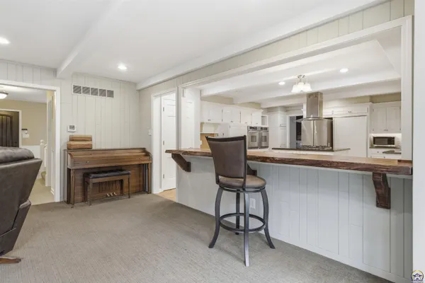 $575,000 | 2746 Southwest MacVicar Avenue, Topeka, KS 66611