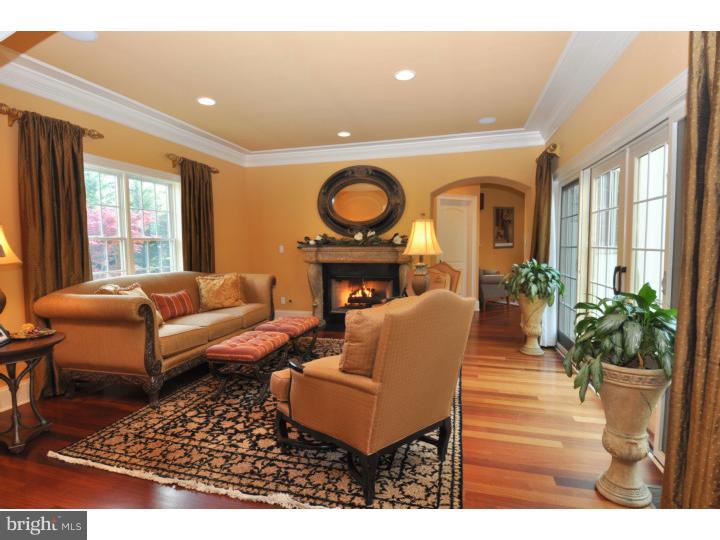 316 Chamounix Road Wayne, PA 19087 - Photo 3 of 14 Living Room
