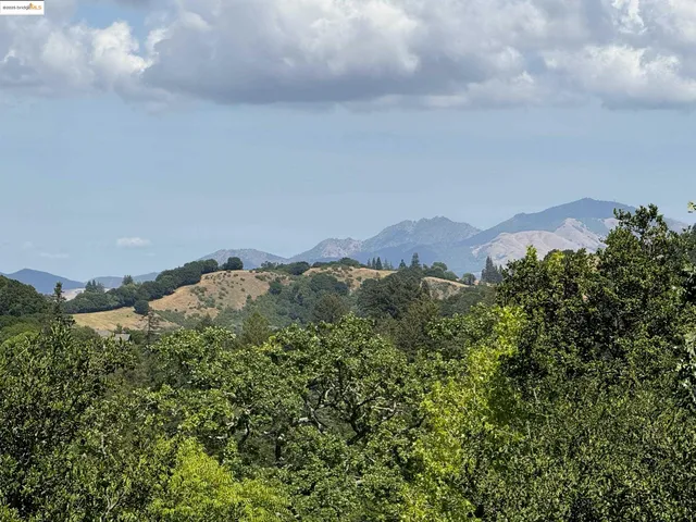 $2,950,000 | 78 Scenic Drive, Orinda, CA 94563