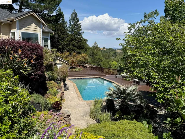 $2,950,000 | 78 Scenic Drive, Orinda, CA 94563