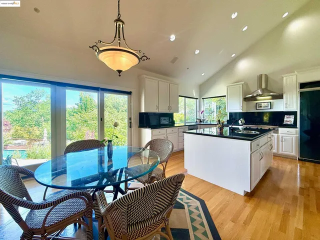 $2,950,000 | 78 Scenic Drive, Orinda, CA 94563