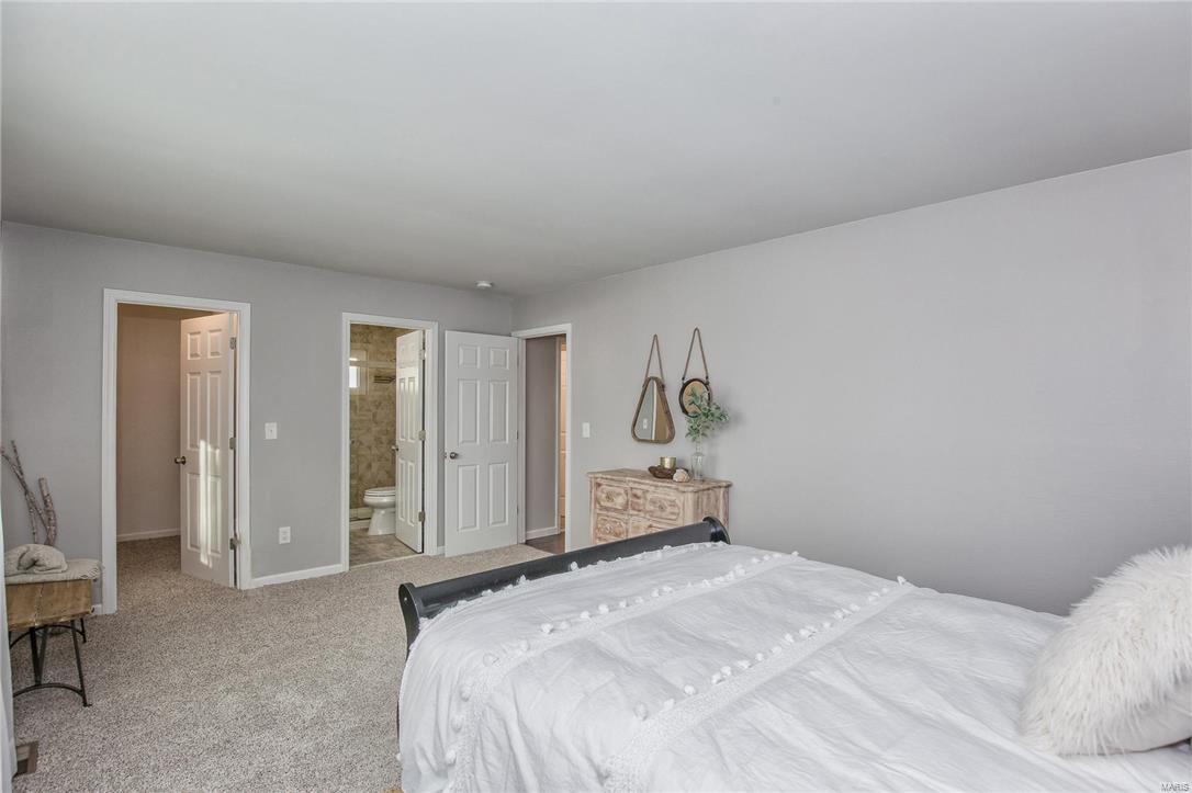 9 Tree Hill Court Ballwin, MO 63021 - Photo 19 of 34 Gallery Image 19