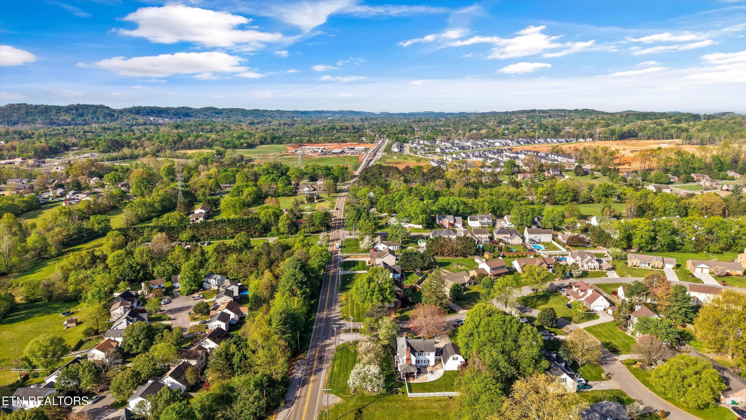 7601 Holcombridge Boulevard Powell, TN 37849 - Photo 29 of 29 32-7601 Holcombridge Blvd 24